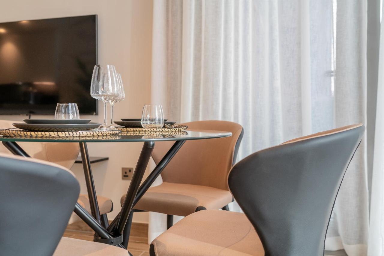 Desert Living Luxury Condo - Jumeirah Living Marina Gate Dubai Exteriör bild