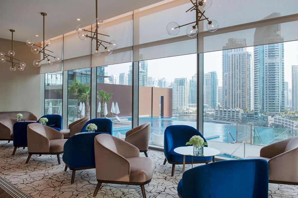 Desert Living Luxury Condo - Jumeirah Living Marina Gate Dubai Exteriör bild